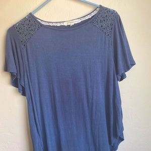 Rewind Lace Detailed Blue Gray Flowy Top Size L
